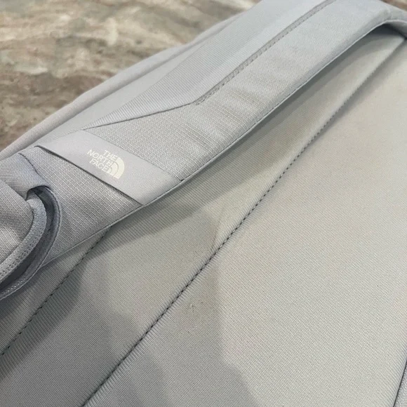 The North Face Isabella Sling Bag - Mystic Haze - Picture 8 of 10